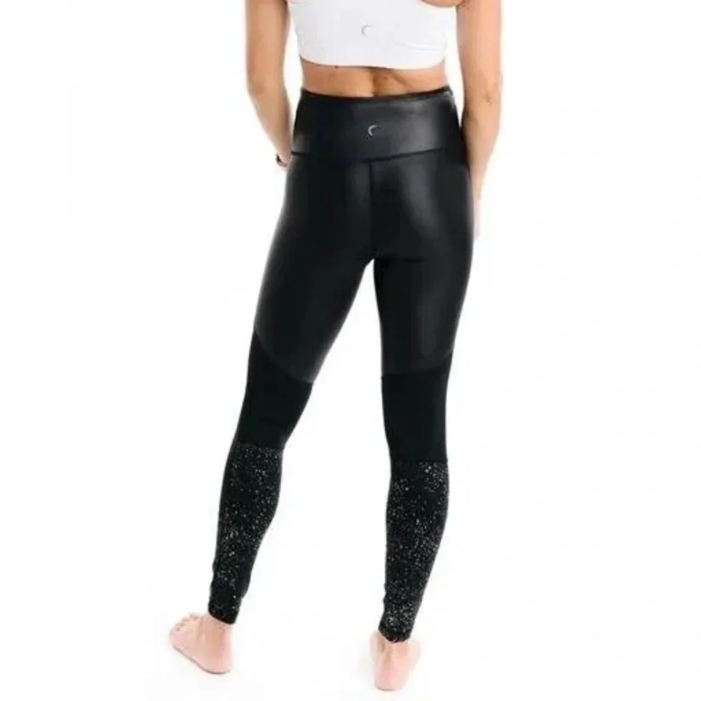 ZYIA Active Black Reflective Metallic Light n Tight Hi-Rise Leggings. Size 8-10.